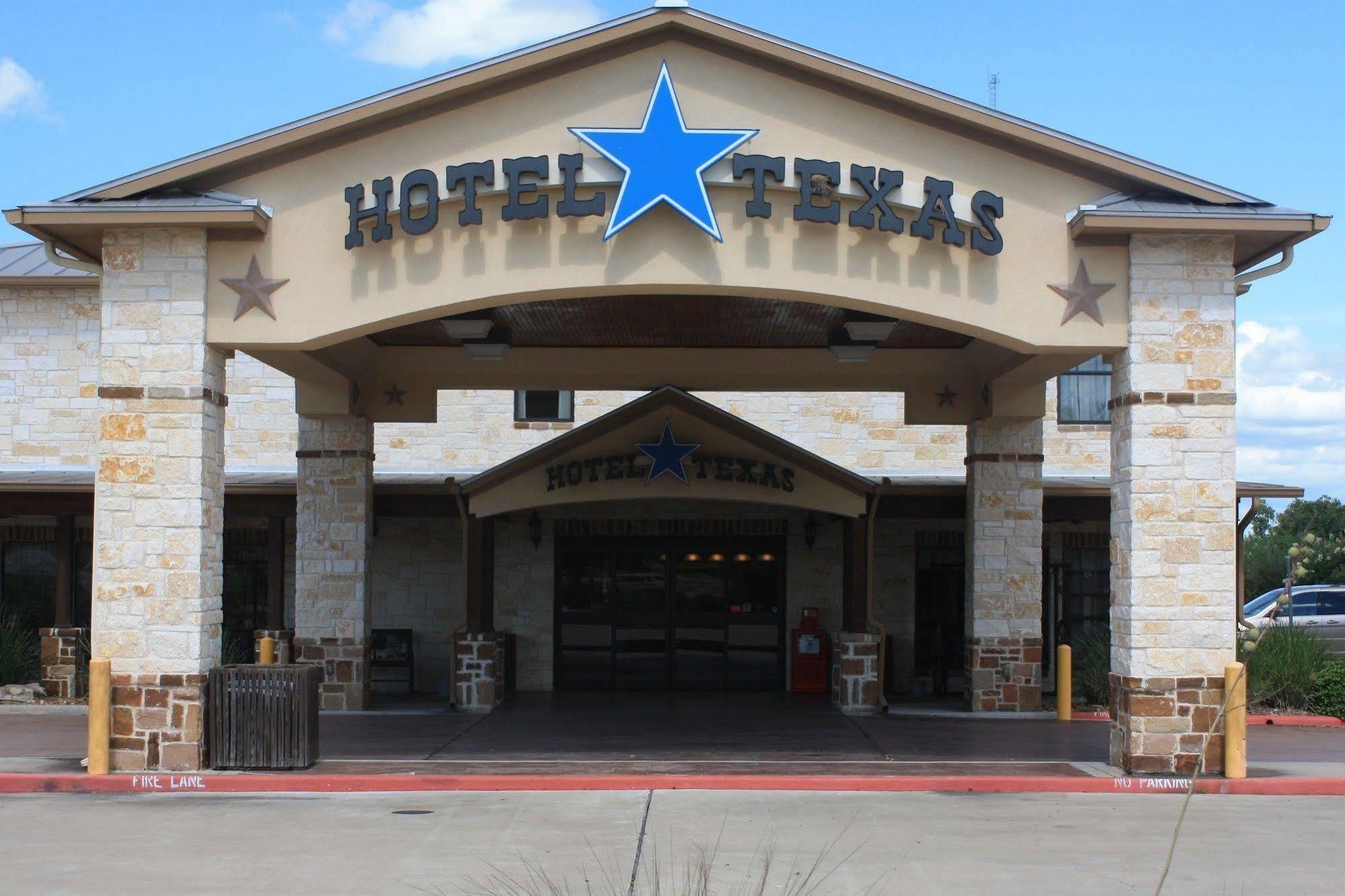 Hotel Texas Hallettsville Exterior photo